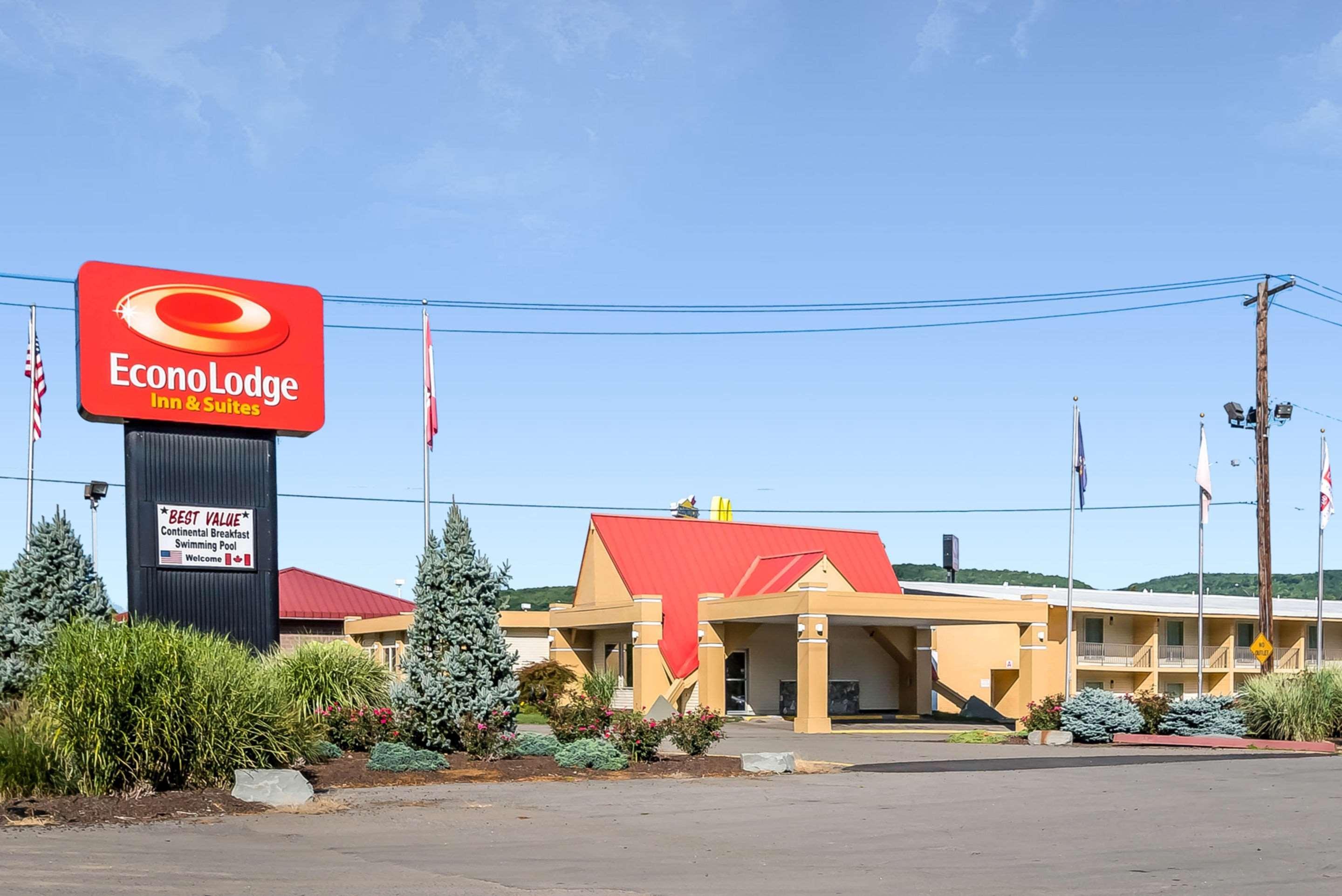 Econo Lodge Inn & Suites Binghamton Esterno foto