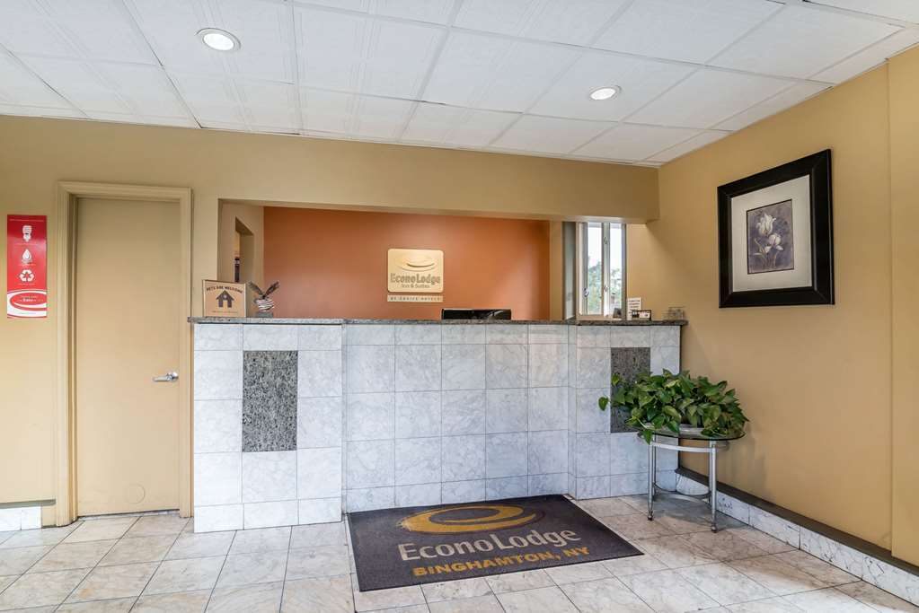 Econo Lodge Inn & Suites Binghamton Interno foto